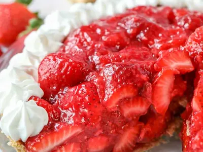 No-Bake Strawberry Pie
