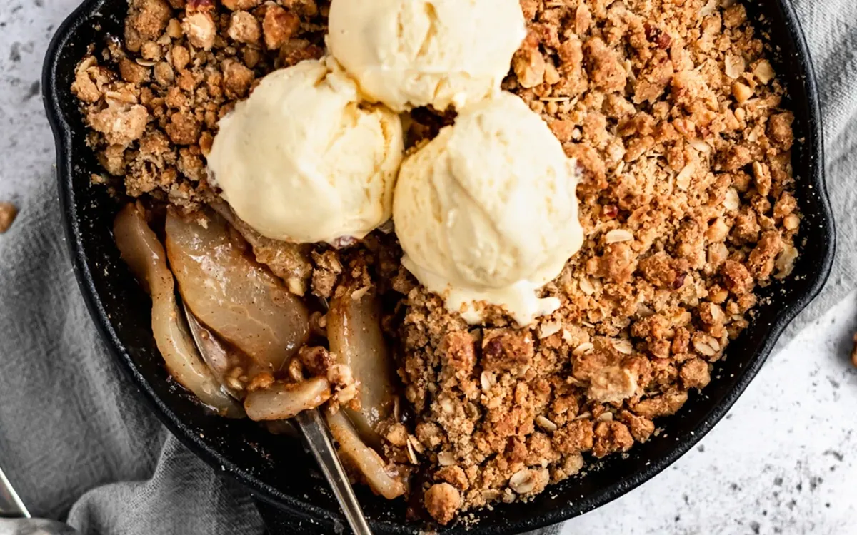 Cinnamon Walnut Pear Crisp