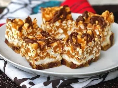 Caramel Corn Bars