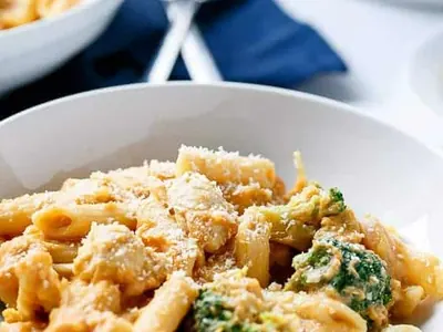 Chicken Broccoli Pumpkin Alfredo
