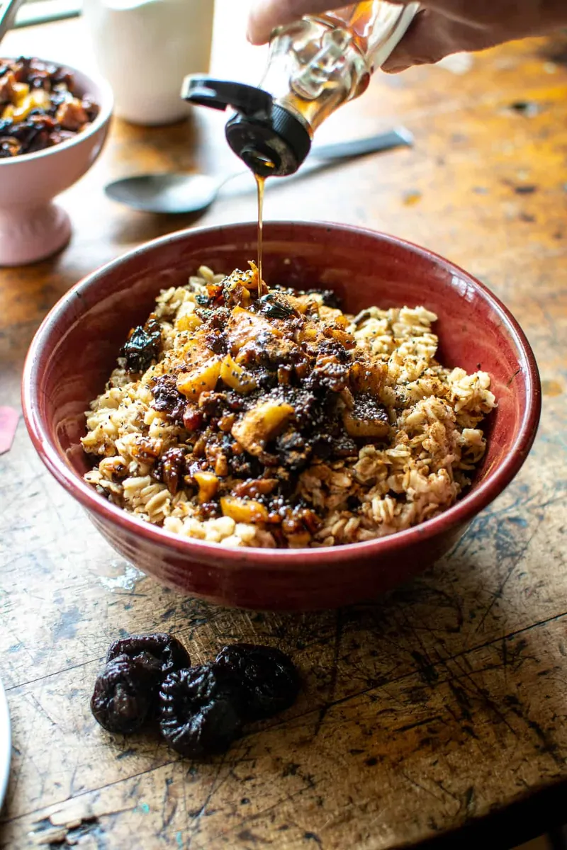 Apple Prune Oatmeal