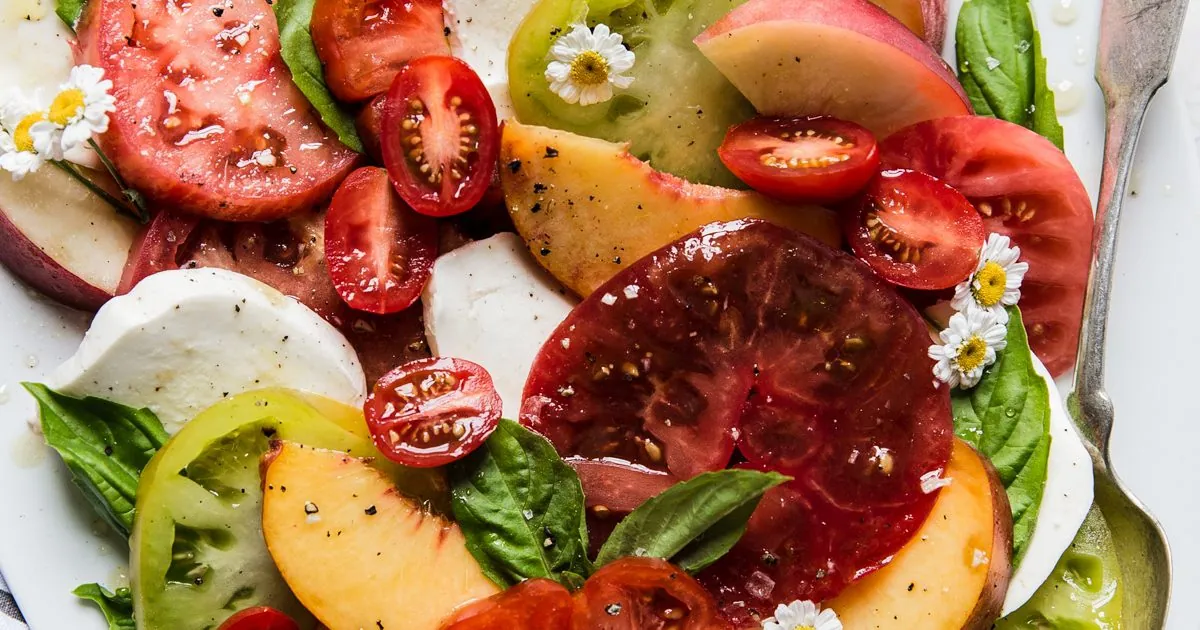 Peach Tomato Caprese Salad
