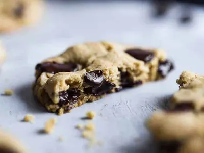 Eggless Chocolate Chip Cookies