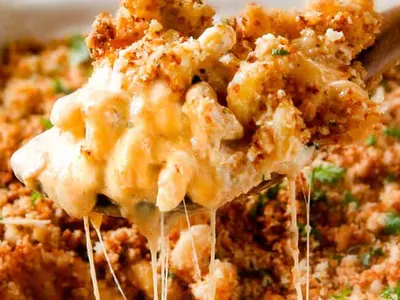Baked Mac and Cheese Casserole