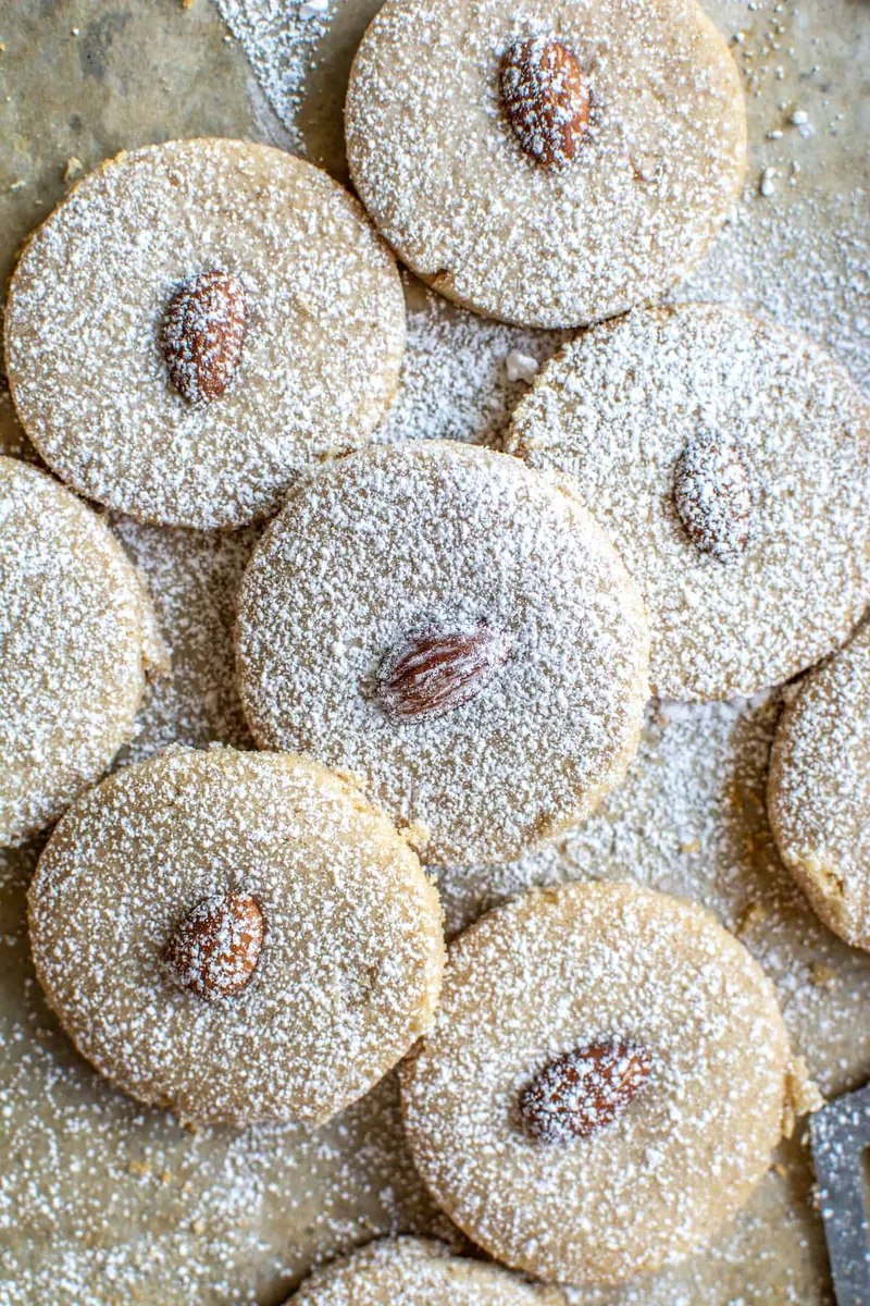 Almond Cinnamon Cookies
