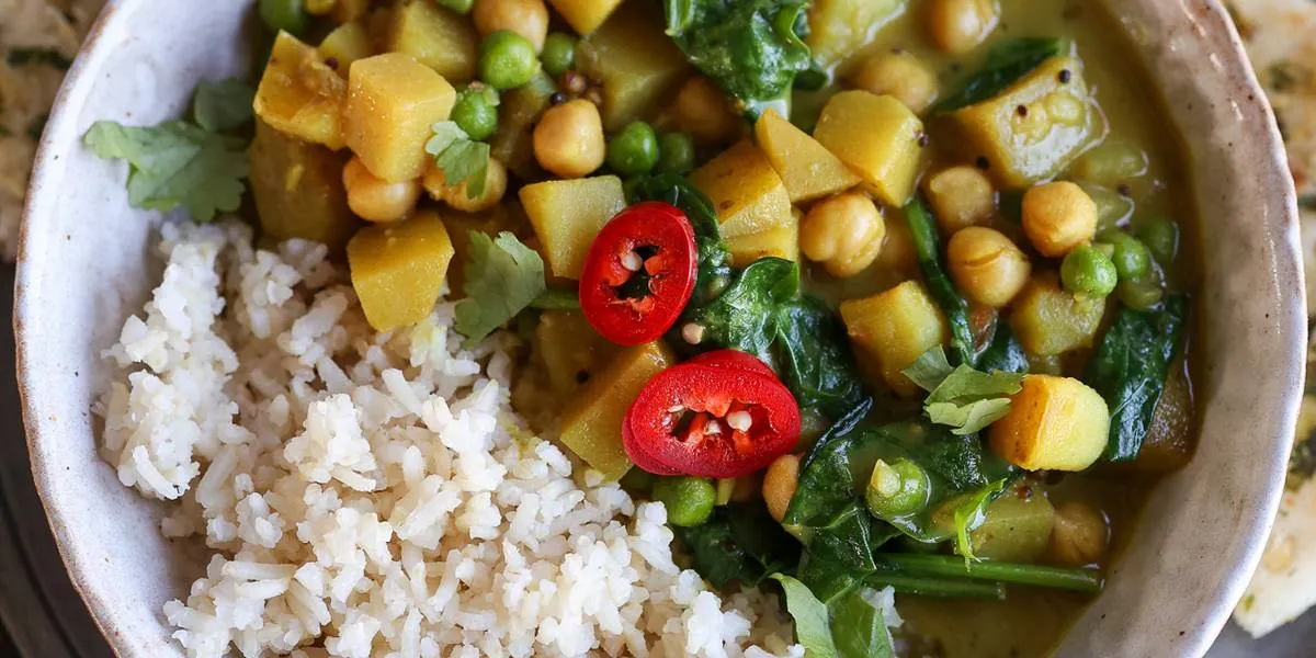 Potato Green Pea Curry