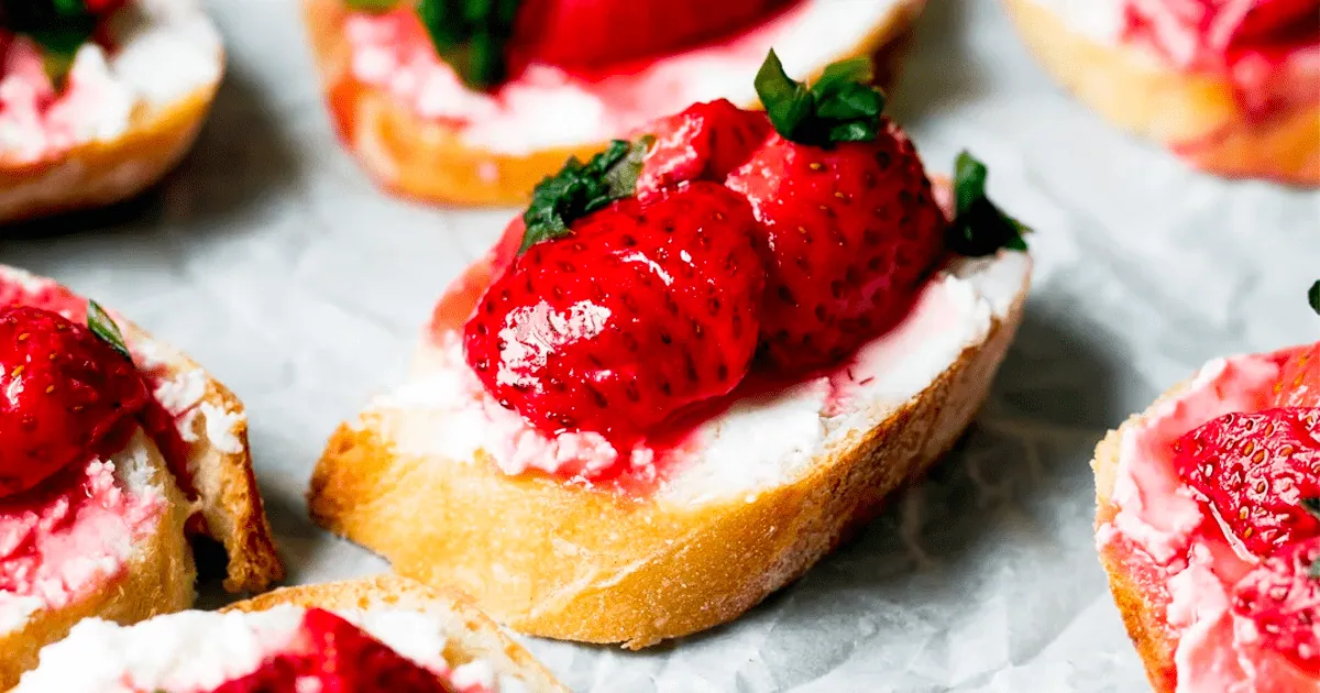 Roasted Strawberry Goat Cheese Crostini
