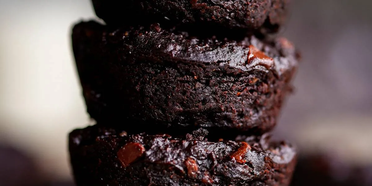 Fudgy Date Brownies