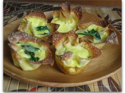 Mini Spinach Feta Quiche Cups