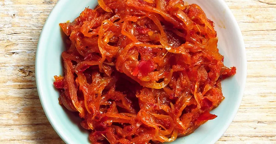 Harissa Sticky Onions