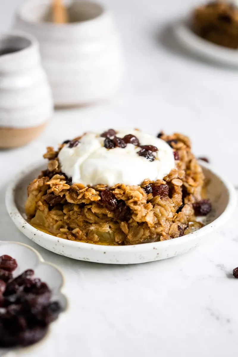 Apple Raisin Baked Oatmeal