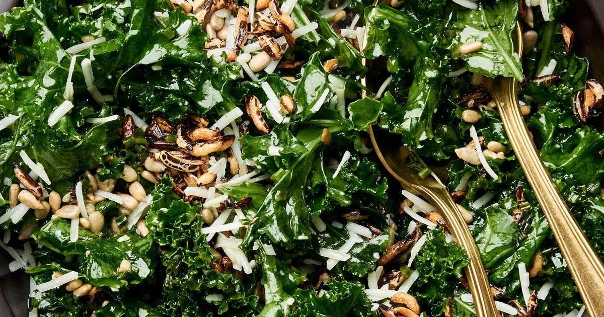 Kale Salad with Puffed Rice