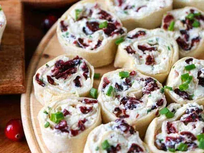Cranberry Feta Pinwheels with dried fruit and raisins