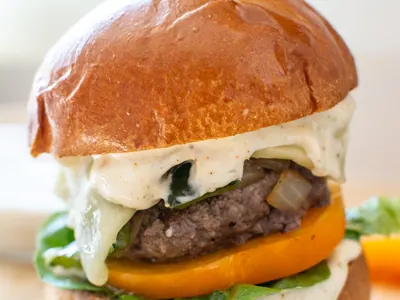Green Chile Cheeseburgers