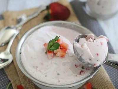 Roasted Strawberry Mint Ice Cream