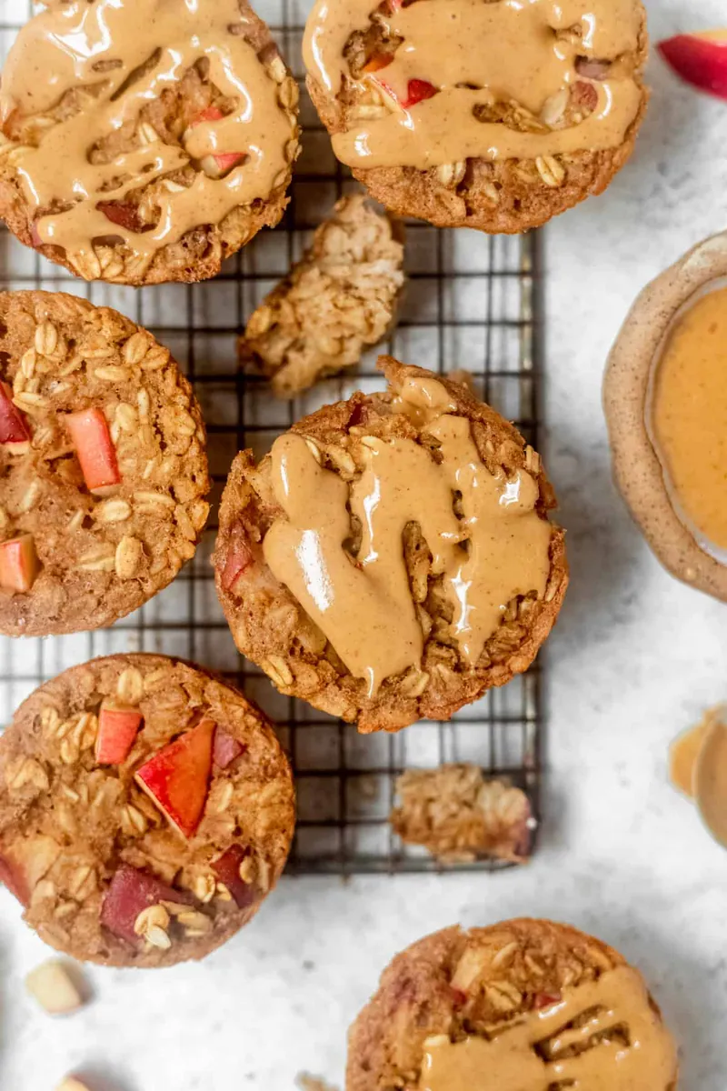 Apple Peanut Butter Oatmeal Cups