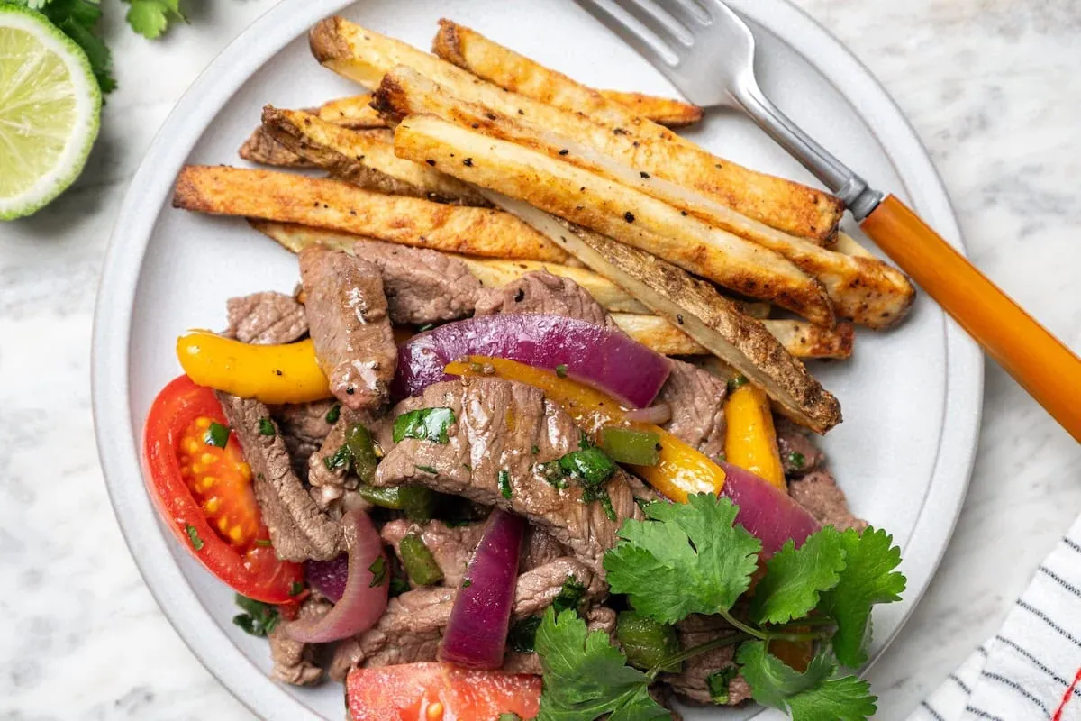 Lomo Saltado