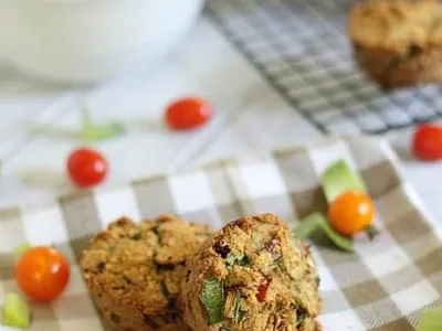 Sun-Dried Tomato Leek Muffins