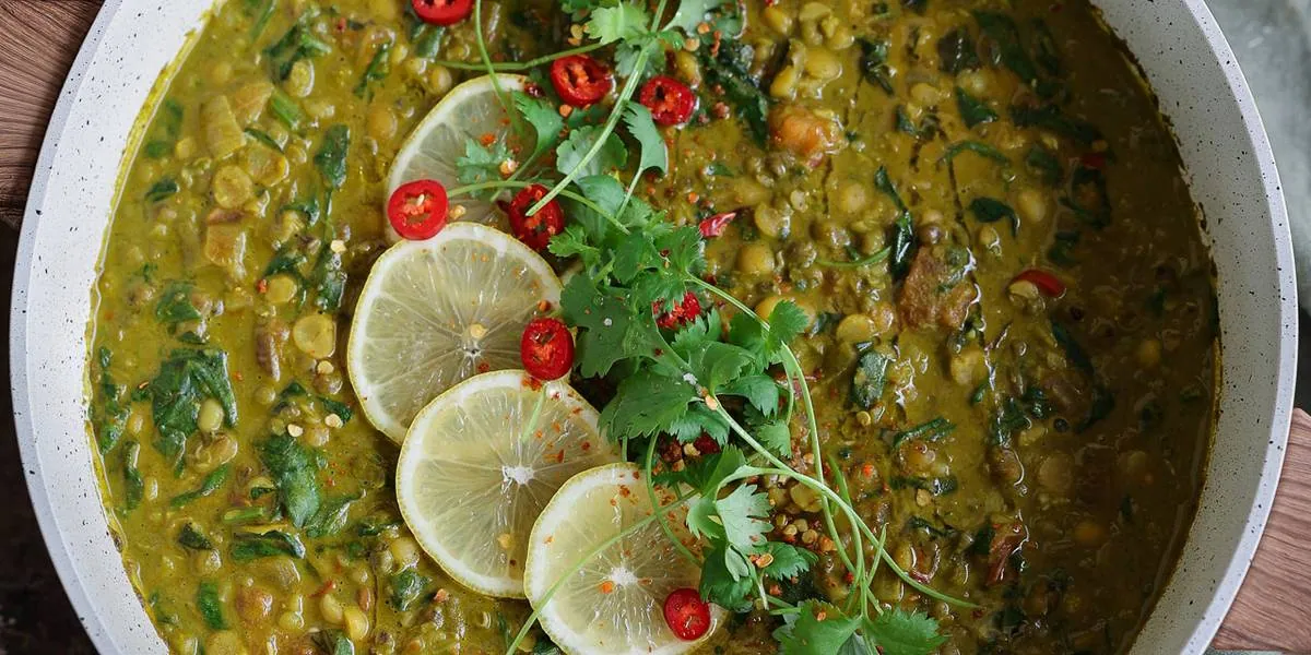 Green Spinach Coconut Curry