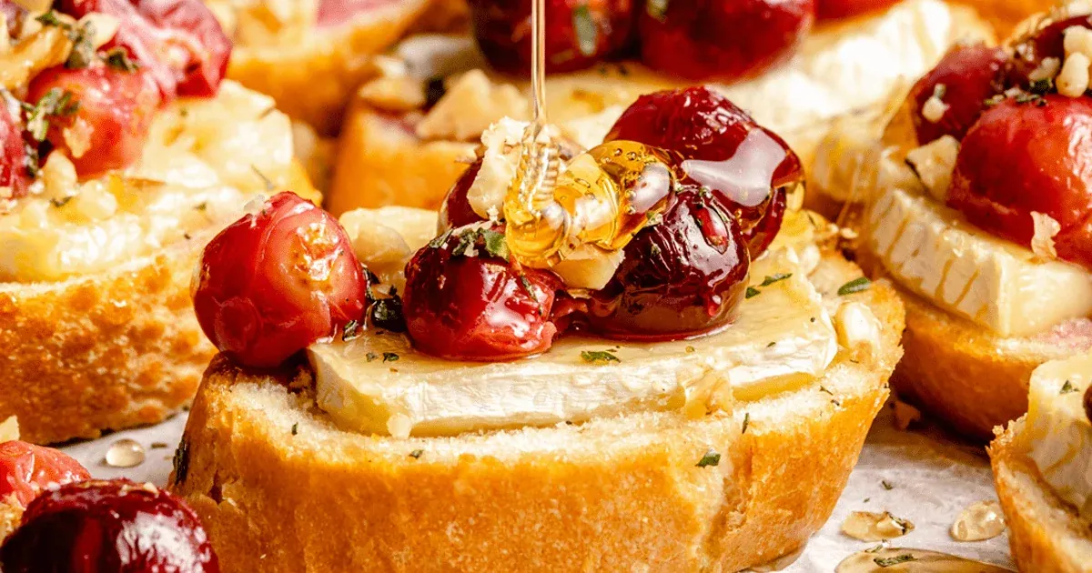Roasted Grape Brie Crostini