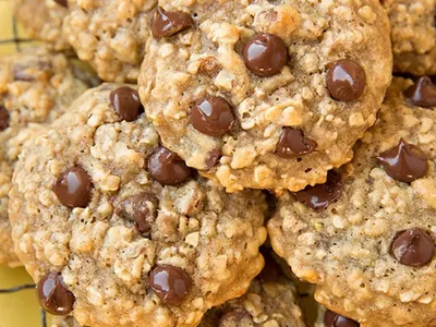 Banana Oatmeal Chocolate Chip Cookies