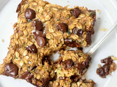 Chocolate Chip Zucchini Baked Oatmeal