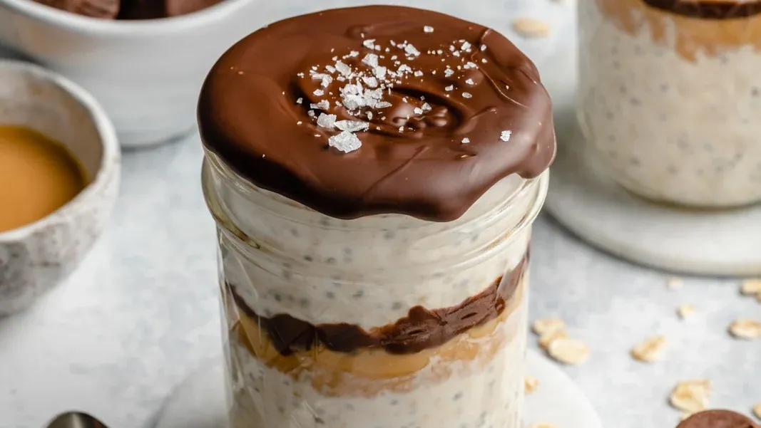 Peanut Butter Cup Overnight Oats