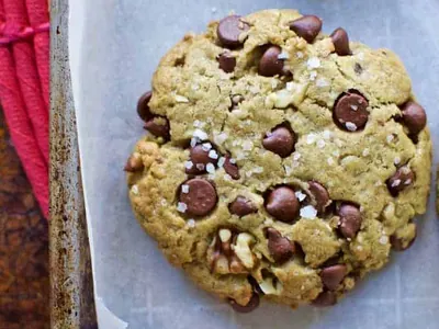 Avocado Chocolate Chip Cookies