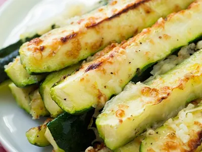 Garlic Parmesan Roasted Zucchini