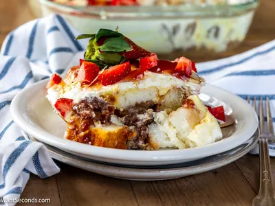 Strawberry Angel Food Cake