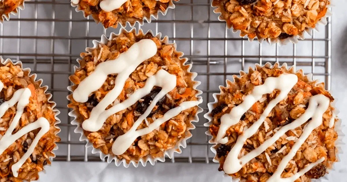 Carrot Cake Baked Oatmeal Cups