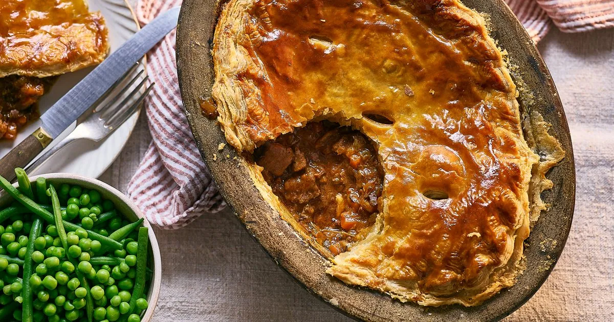 Slow Cooker Beef Pie