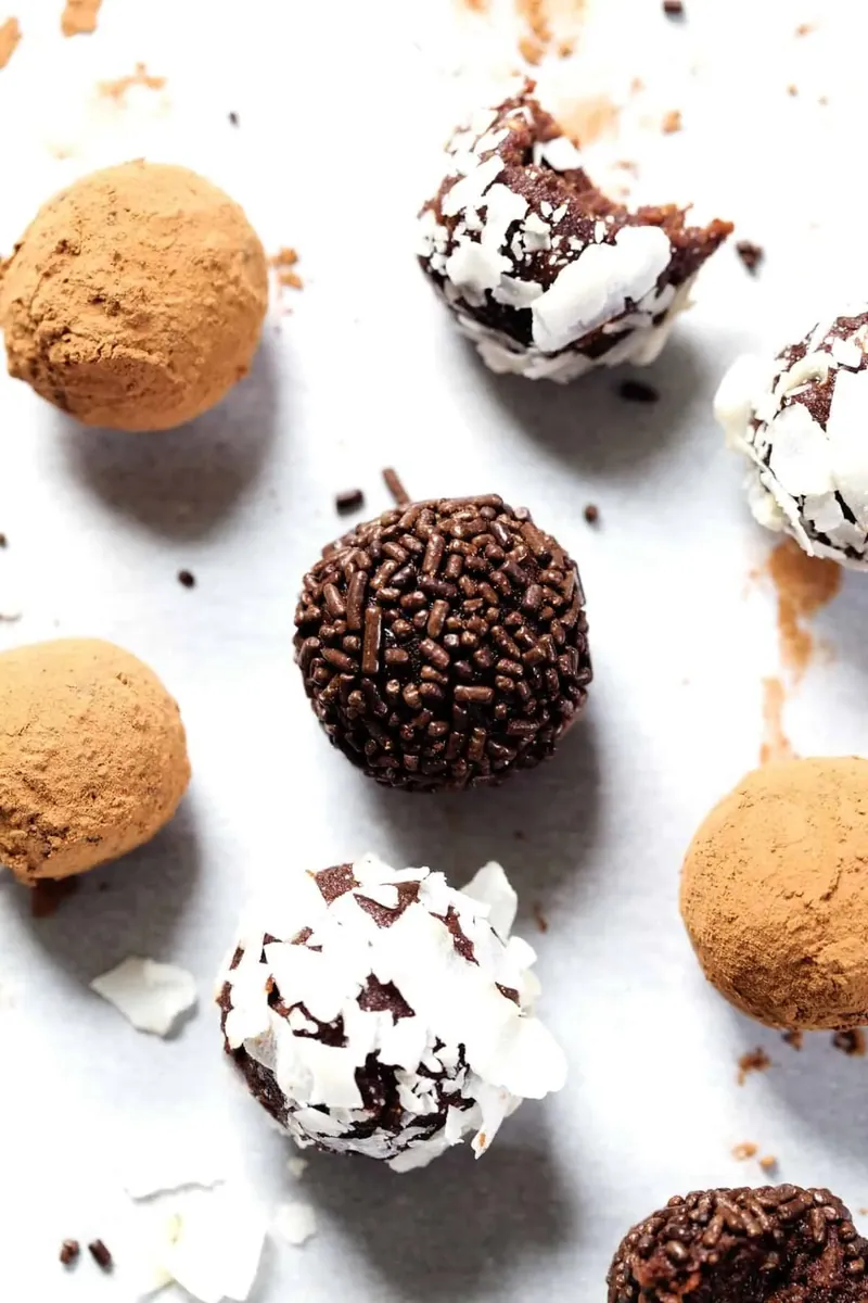 Chocolate Date Truffles