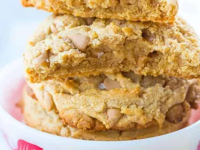 Peanut Butter Caramel Cookies