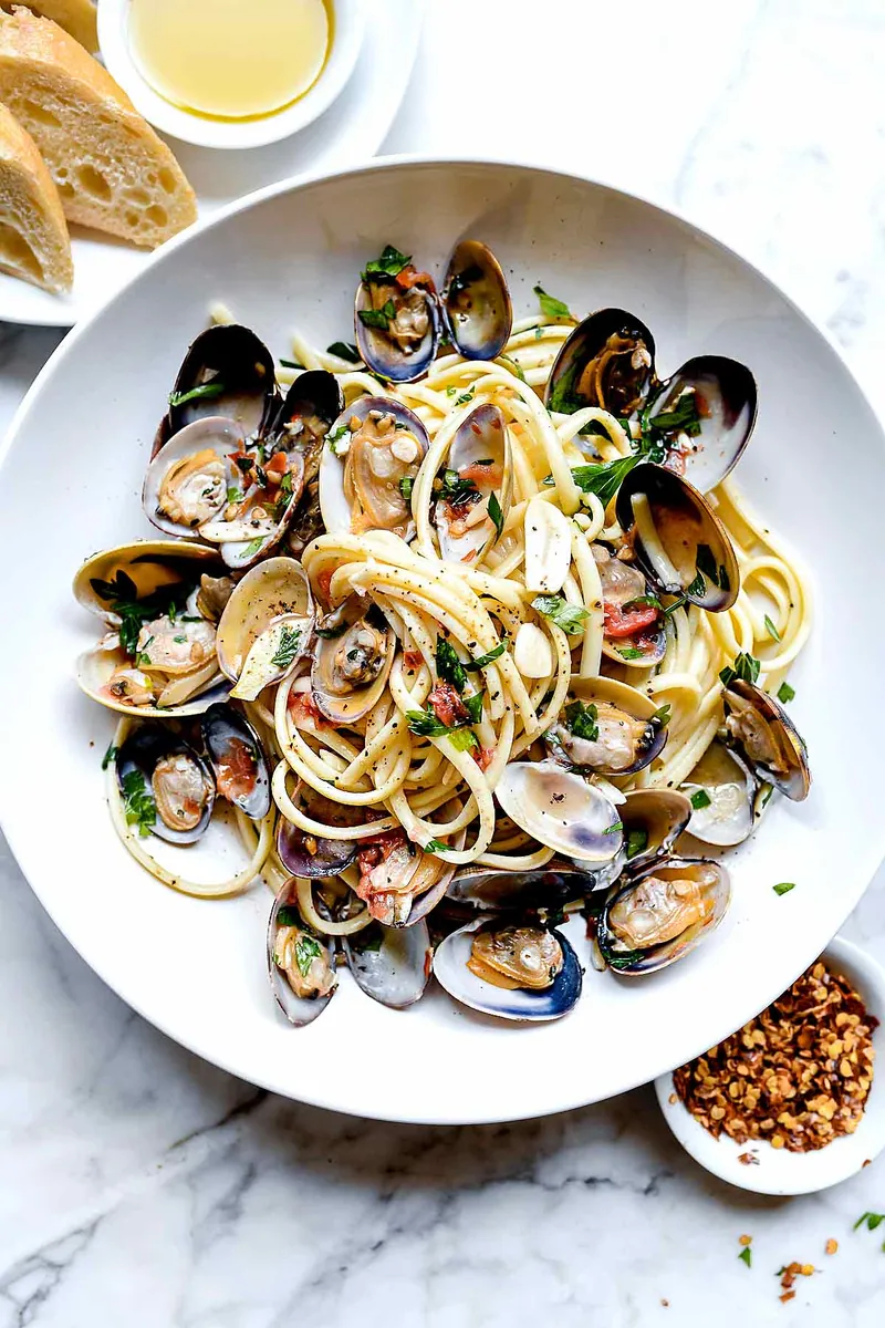 Linguine with Fresh Clams