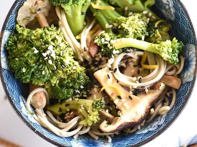 Broccoli Shiitake Soba