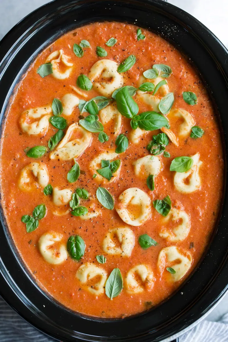 Creamy Tomato Basil Tortellini Soup