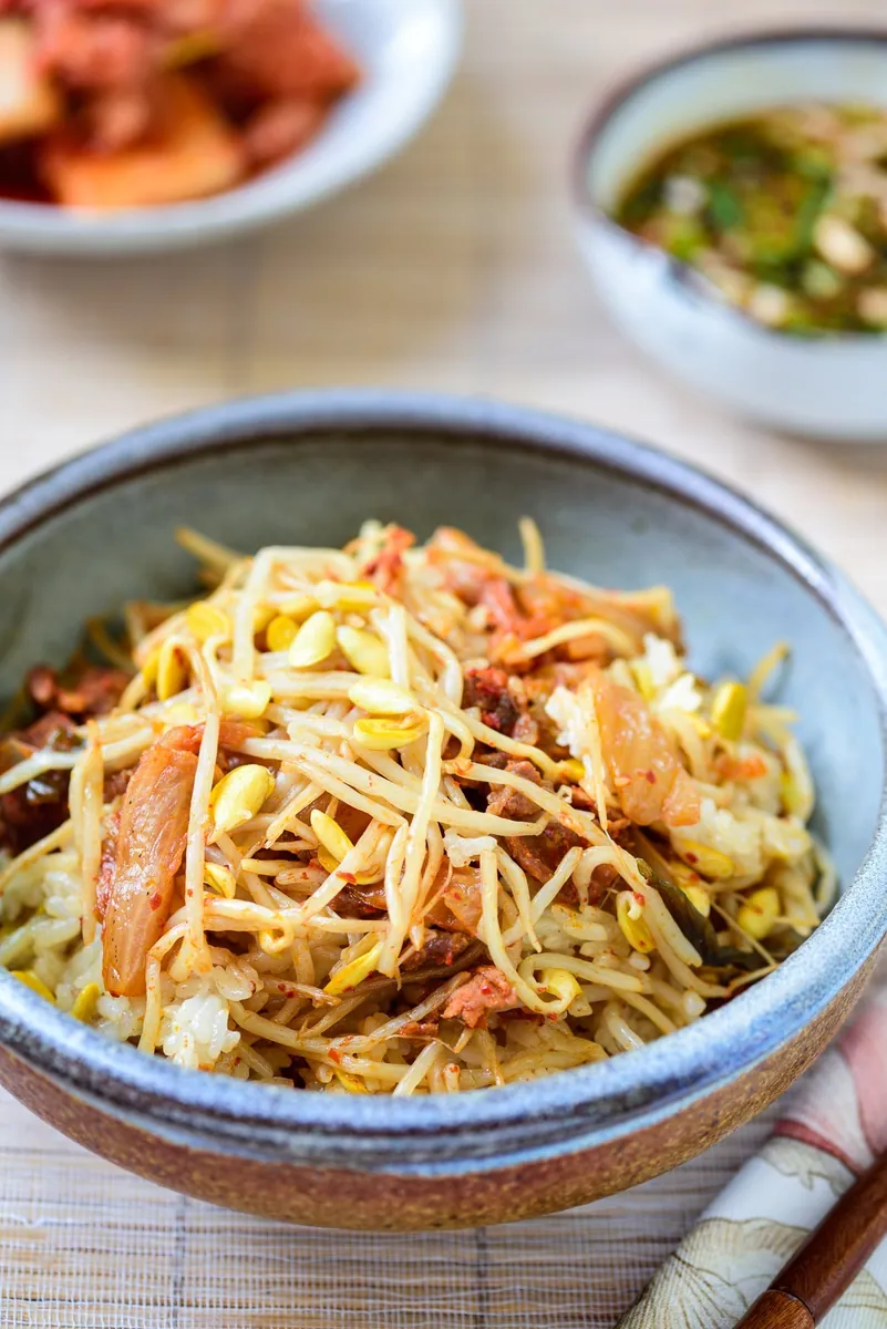 Kongnamul Bap