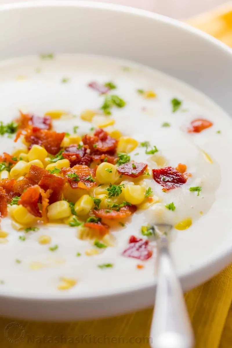 Creamy Cauliflower Soup with bacon