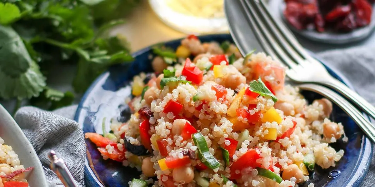 Quinoa Salad with Garlic Dressing