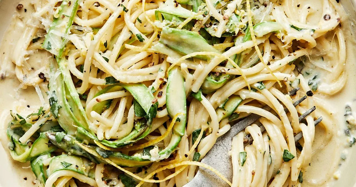 Lemon Asparagus Pasta