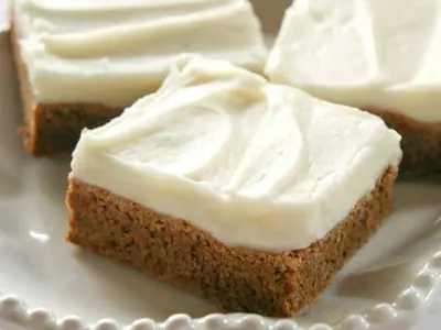 Gingerbread Cookie Bars
