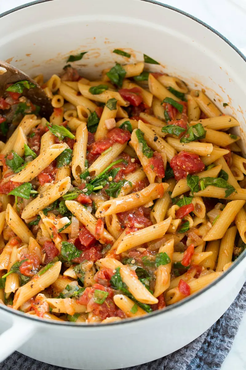 One Pot Tomato Basil Pasta