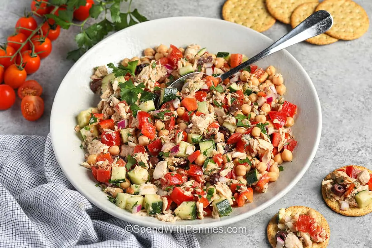 Mediterranean Tuna Chickpea Salad