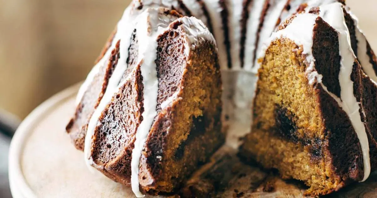Pumpkin Streusel Bundt Cake
