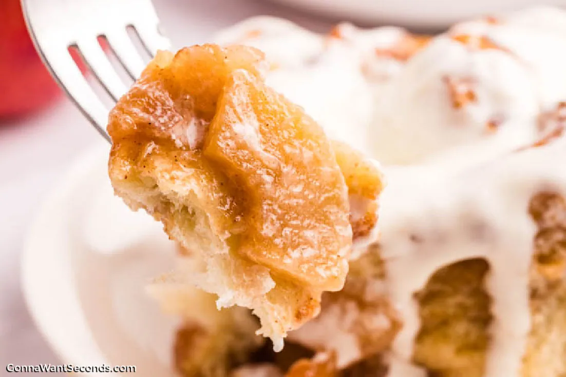 Apple Pie Cinnamon Rolls