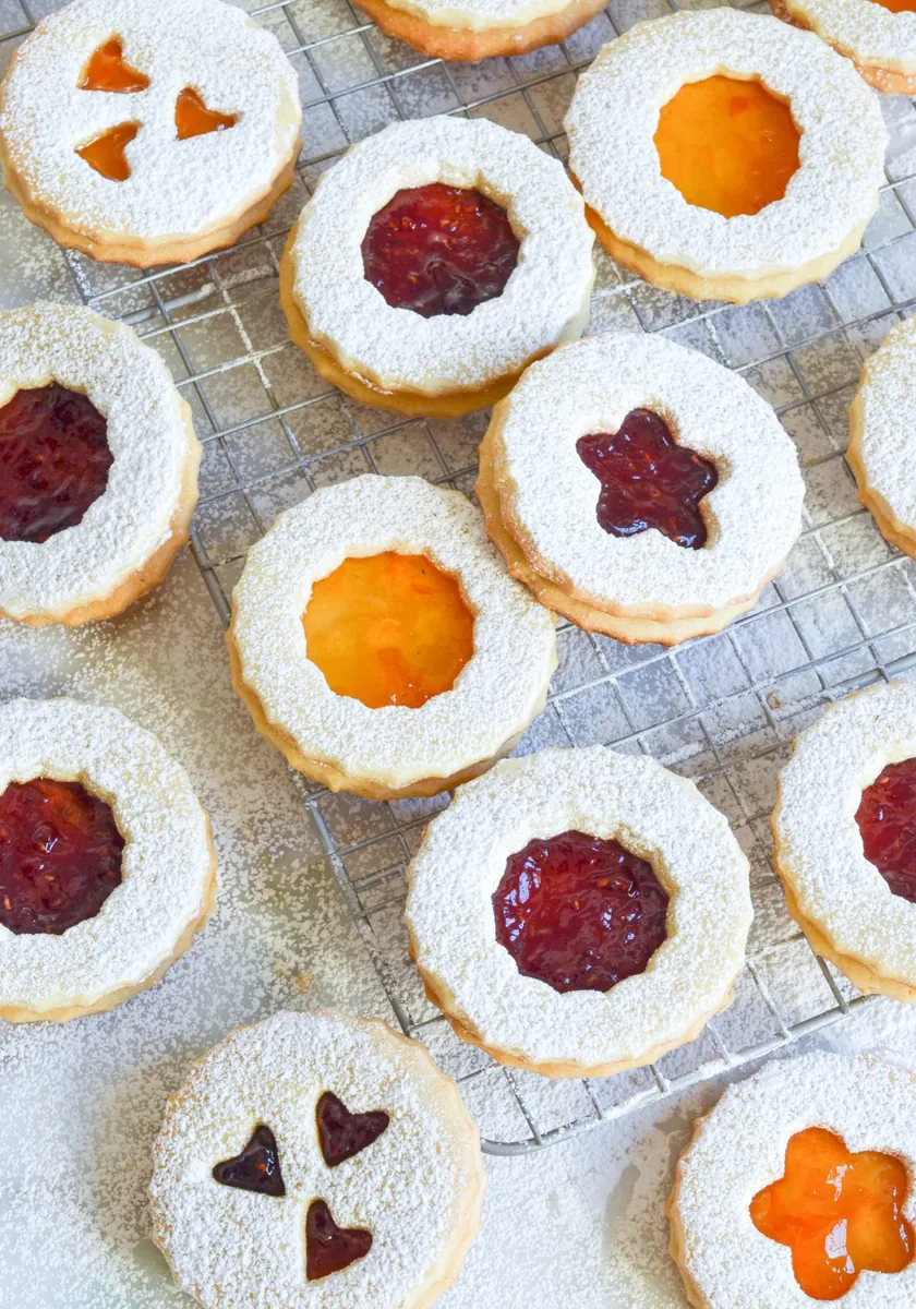 Linzer Cookies