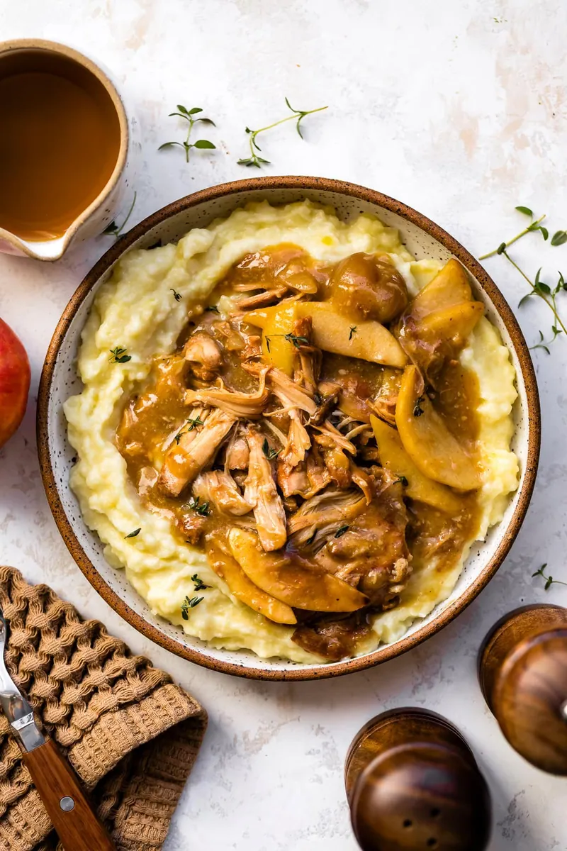 Slow Cooker Chicken with Apples