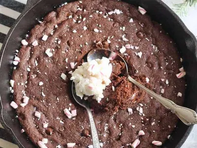 Peppermint Chocolate Skillet Cookie