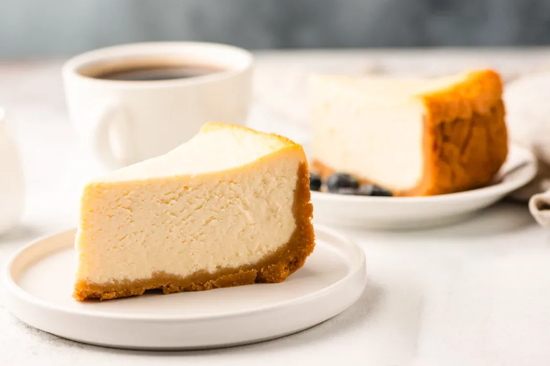Classic Cheesecake with cream cheese